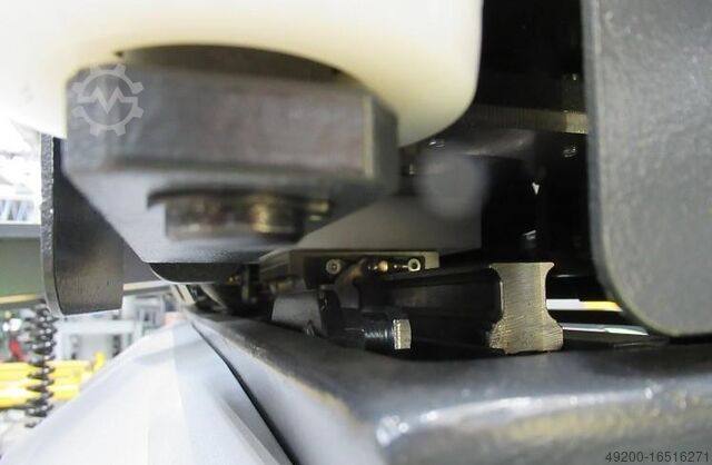 Přepravní vozidlo bez řidiče DS AUTOMOTION Fahrerloses Transportfahrzeug (FTS)