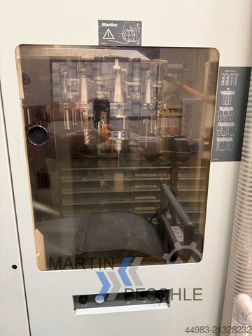 Universellt bearbetningscenter DECKEL MAHO DMU 80 P hi-dyn