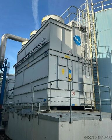 Otwarta chłodnia kominowa, parownik, instalacja chłodnicza BAC S1500E