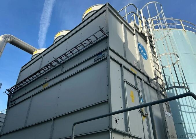 Otwarta chłodnia kominowa, parownik, instalacja chłodnicza BAC S1500E