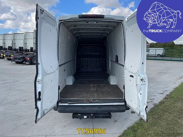Furgon blaszak Iveco Daily 35-160 HI MATIC - L4H2