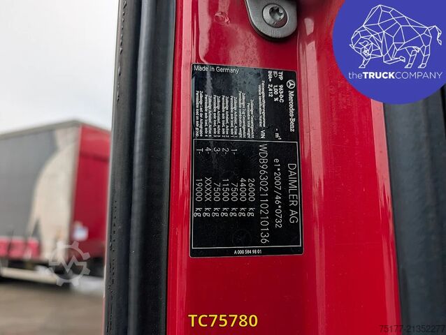 Przesuwana plandeka Mercedes-Benz Actros 2548