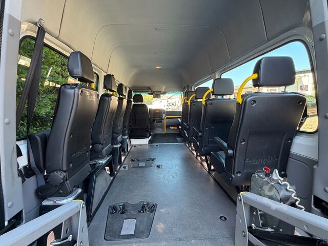 Miniautocarro MERCEDES-BENZ Sprinter 314 BlueTEC 9 Sitze Rollstuhllift Klima