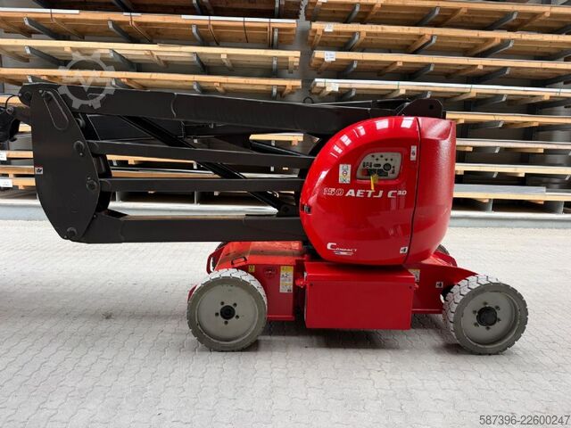 Teleskopowa podest roboczy Manitou 150 AETJC