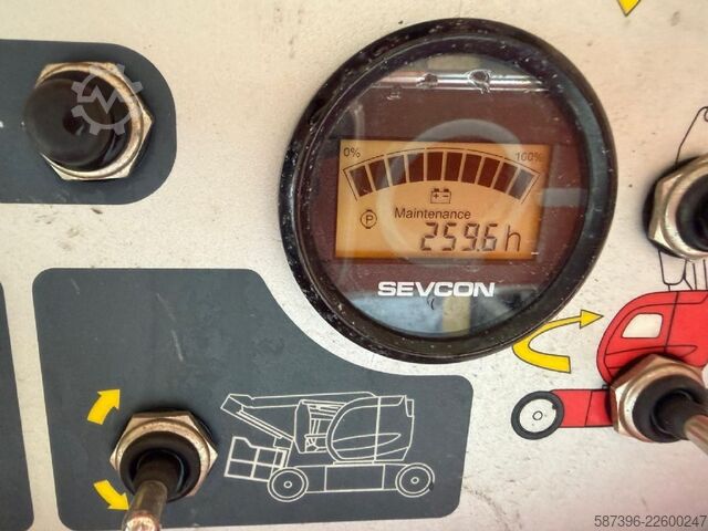 Teleskopowa podest roboczy Manitou 150 AETJC