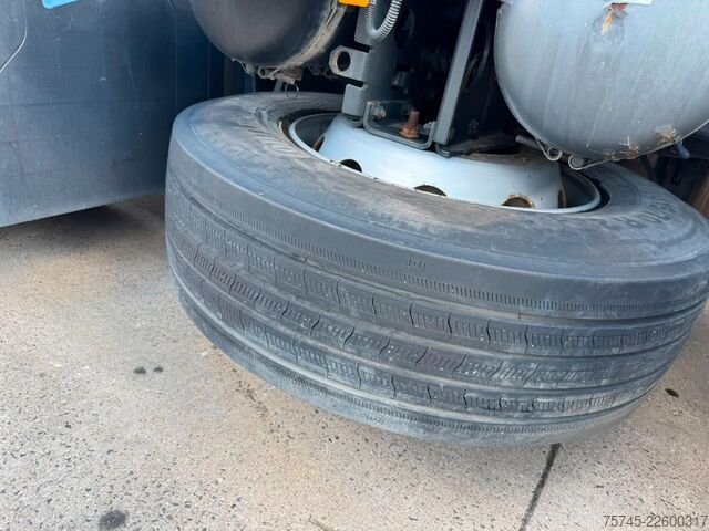 Standart çekici ünitesi MERCEDES-BENZ ACTROS 1840 * RETARDER * MOTOR PROBLEME *