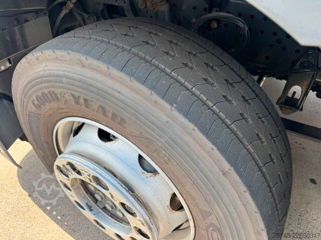Standart çekici ünitesi MERCEDES-BENZ ACTROS 1840 * RETARDER * MOTOR PROBLEME *
