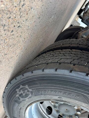 Standart çekici ünitesi MERCEDES-BENZ ACTROS 1840 * RETARDER * MOTOR PROBLEME *