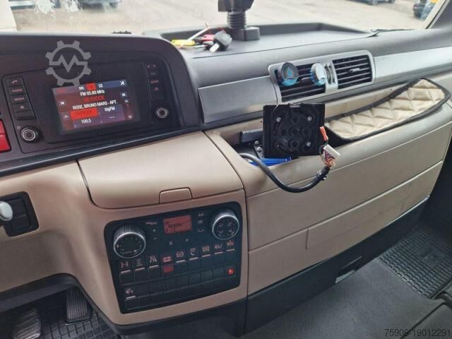 Camion și remorcă MAN TGX 18.420