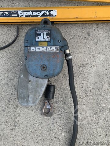 Oszlopra szerelhető daru DEMAG PK1 N-F - Capacity 125 kg