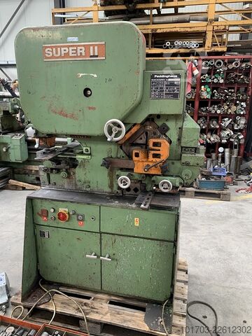 Schneid-/Stanzmaschine Peddinghaus 210 Super 11