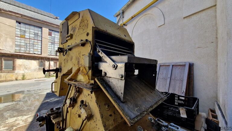 75 kW-os Bühler vízszintes kalapácsmalom BUHLER HORIZONTAL HAMMER MILL