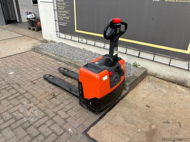 VS-23001 elektromos raklapemelő BT LWE130 BT LWE130