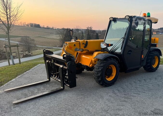 Άκαμπτος τηλεχειριστής JCB JCB 525-60 T4