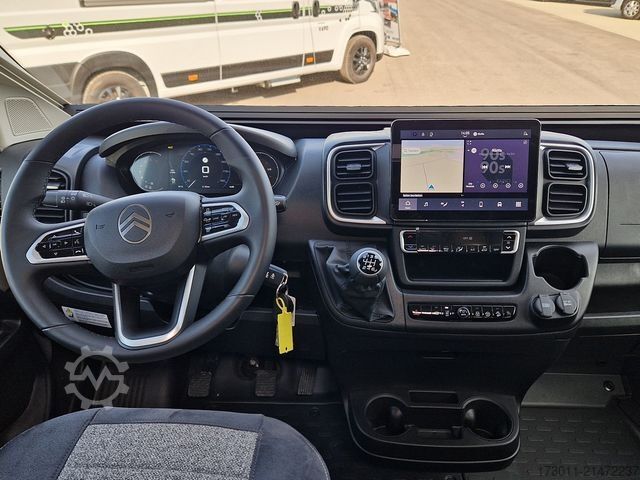 Kamper PÖSSL Summit 600L Markise Lithium Solar MJ 2026