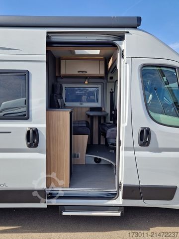 Kamper PÖSSL Summit 600L Markise Lithium Solar MJ 2026