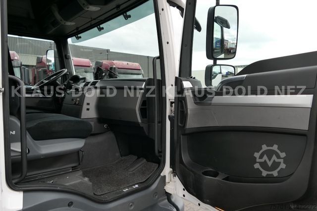 Βαν μεταφοράς αυτοκινήτων MERCEDES-BENZ TGL 8.250 geschloss. Autotransp. Moetefindt