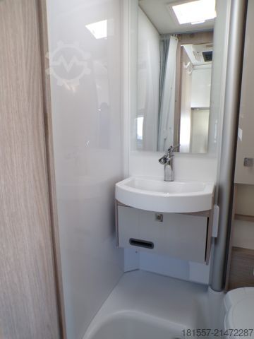 Teilintegriertes Wohnmobil BÜRSTNER Lineo T 620 G 155 PS, Automatik, AHK,