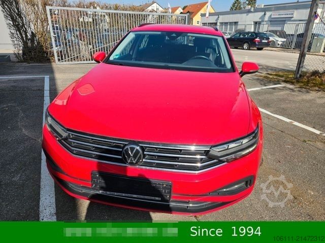 Minibüs VOLKSWAGEN Passat Variant Business Navigation