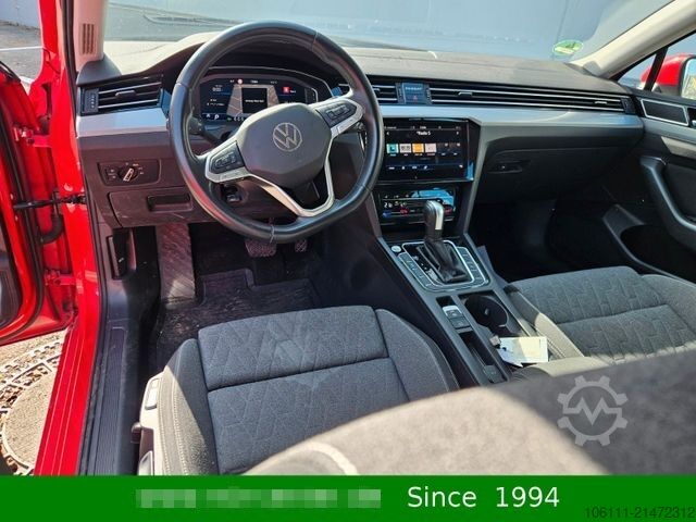 Minibüs VOLKSWAGEN Passat Variant Business Navigation