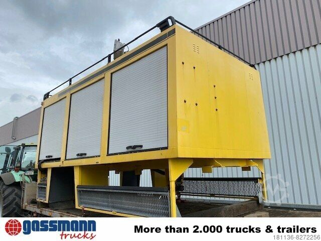 LKW mit Pritsche (offen)  Werkstattkofferaufbau mit Stromgenerator