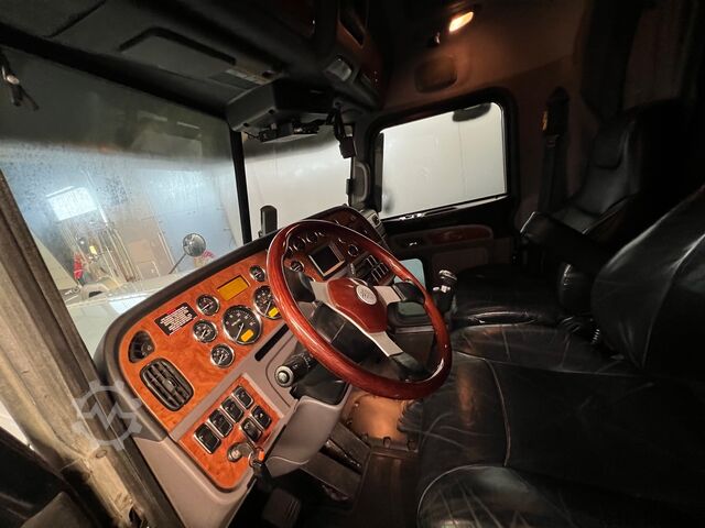 Standaardtrekker Peterbilt SALE PRICE 388 Truck USA