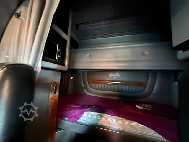 Standaardtrekker Peterbilt SALE PRICE 388 Truck USA