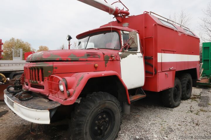 Feuerwehrfahrzeug ZIL 131