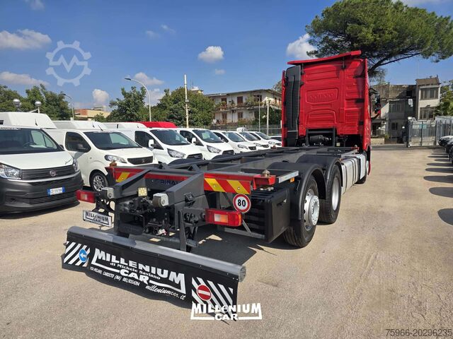 Kamyon şasisi Volvo FH 460 PORTACASSE L/TELAIO 2023