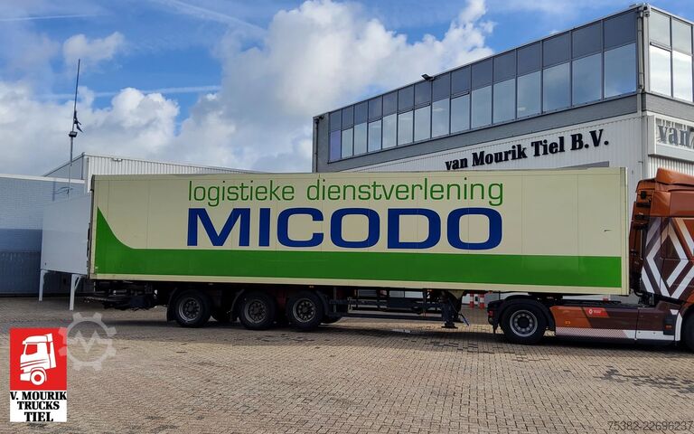 Resväska Schmitz Cargobull TRAILER - OK-10-YN - (LAADKLEP DEFECT)