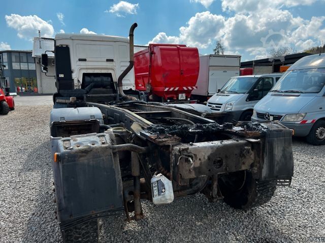 Lastbilchassis MAN 26.360 6x2 Fahrgestell Hydraulik