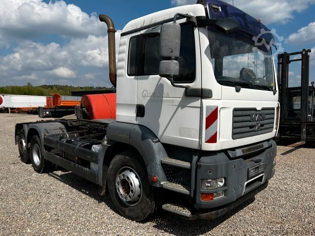 Lastbilchassis MAN 26.360 6x2 Fahrgestell Hydraulik