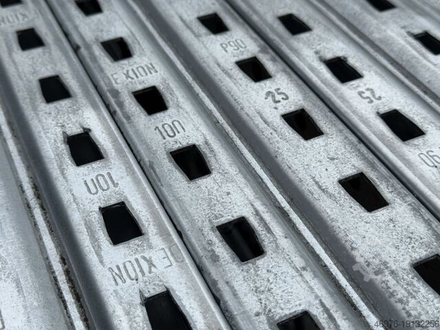 High-bay warehouse pallet racking system Dexion P 90 / Regallänge: 28,00 lfm. / St.: 6.000 x 1.100mm / Tr.: 3.000 mm