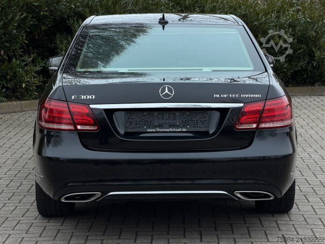 Furgon MERCEDES-BENZ E 300 BlueTEC HYBRID Navi Leder PDC LED EURO 5