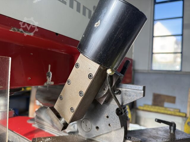 Merkez taşlama makinesi HENNINGER ZS 160