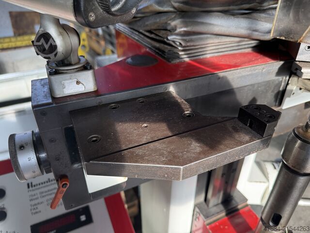 Merkez taşlama makinesi HENNINGER ZS 160