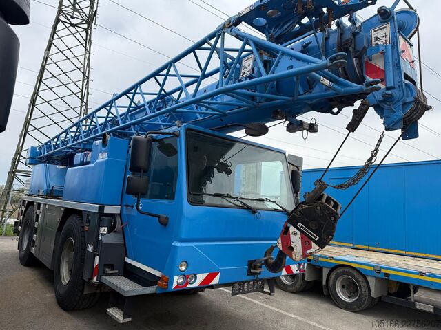Grua móvel Liebherr LTM 1030-2.1