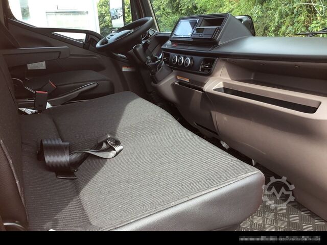 Driezijdige kipper bestelwagen MITSUBISHI Canter 7C18 Meiller-Trigenius-Kipper AHK 3,5 to