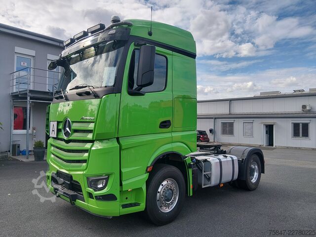 Standardowy ciągnik siodłowy Mercedes-Benz Actros 1851 LS HAD Kipphydr. 4x4