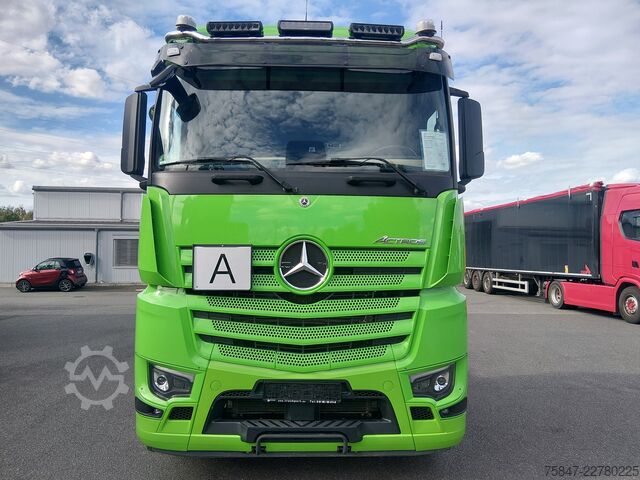 Standardowy ciągnik siodłowy Mercedes-Benz Actros 1851 LS HAD Kipphydr. 4x4