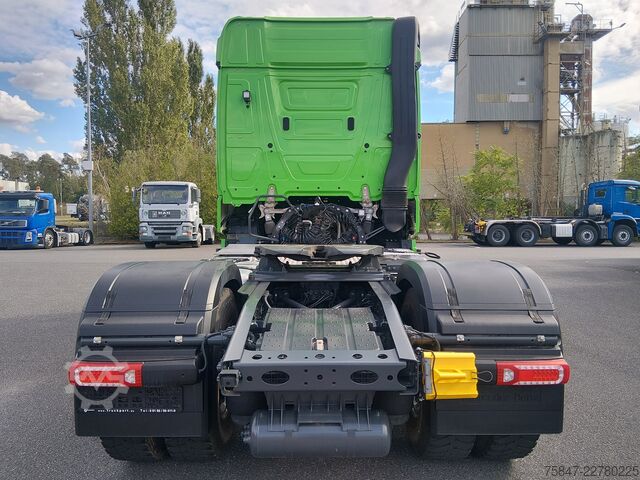 Standardowy ciągnik siodłowy Mercedes-Benz Actros 1851 LS HAD Kipphydr. 4x4
