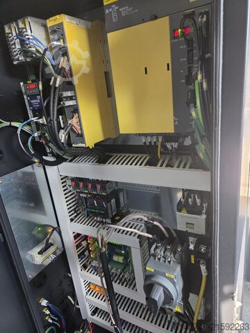 CNC turning and milling center DN Solutions PUMA GT2100B