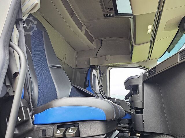 Standard-SZM VOLVO FH 460 6X2 GLOBE