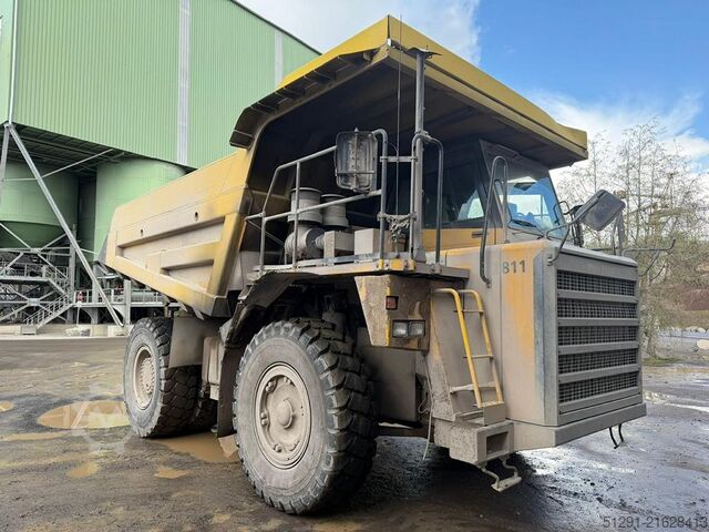 Dumper Komatsu HD325-7
