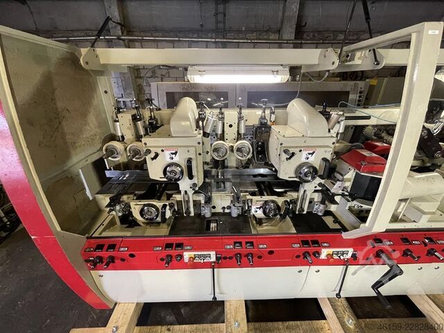 Kalıp makinesi WEINIG HYDROMAT 23  (9 spindle) GROOVED