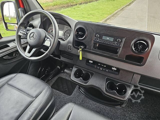 Stationvogn med højt tag MERCEDES-BENZ SPRINTER 214 L2H2 Airco Automaat