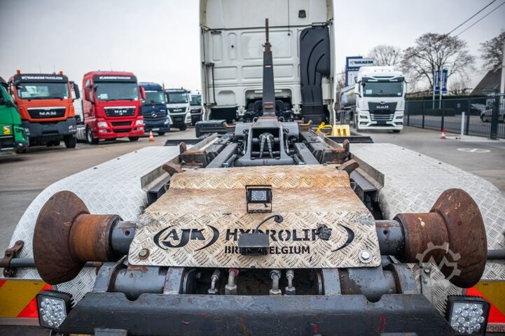 Haakarmsysteem DAF XF 105.460 - AJK + intarder