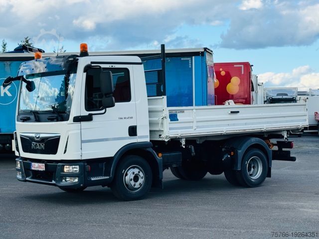 Camión volquete trilateral MAN TGL 12.250 / 2xAHK / Hydraul. - AH / 6 Zylinder