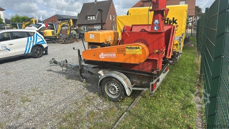 Schredder Dücker HM 200