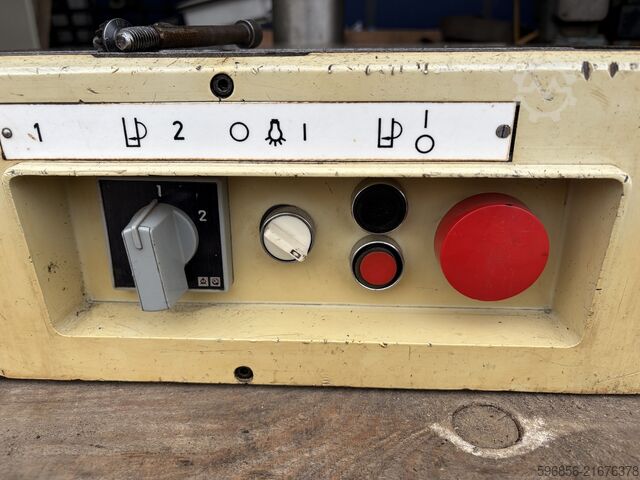 Bench drill BT2 | Industrial | 380V | East Germany (DDR) Wiertarka stołowa BT2 | Przemysłowa | 380V | DDR Wiertarka stołowa BT2 | Przemysłowa | 380V | DDR